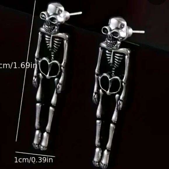 HOT TOPIC UNISEX GOTH /PUNK SKELETON DANGLE EARRINGS NWOT - Picture 5 of 6
